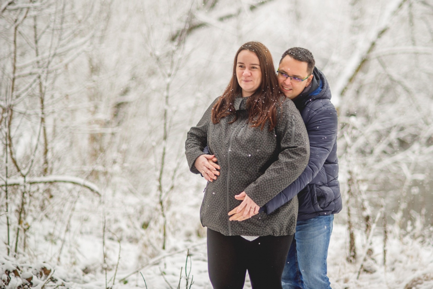 http://www.fotoz.sk/images/gallery-47/normal/teli-kismama-fotozas_kismama-fotok_winter-pregnacy-photo_fotenie-tehuliek_winter-maternity-foto_teli-kismama_tehulka_tehulka-foto_zimne-fotenie_kreativ-kismama-fotozas_039.jpg