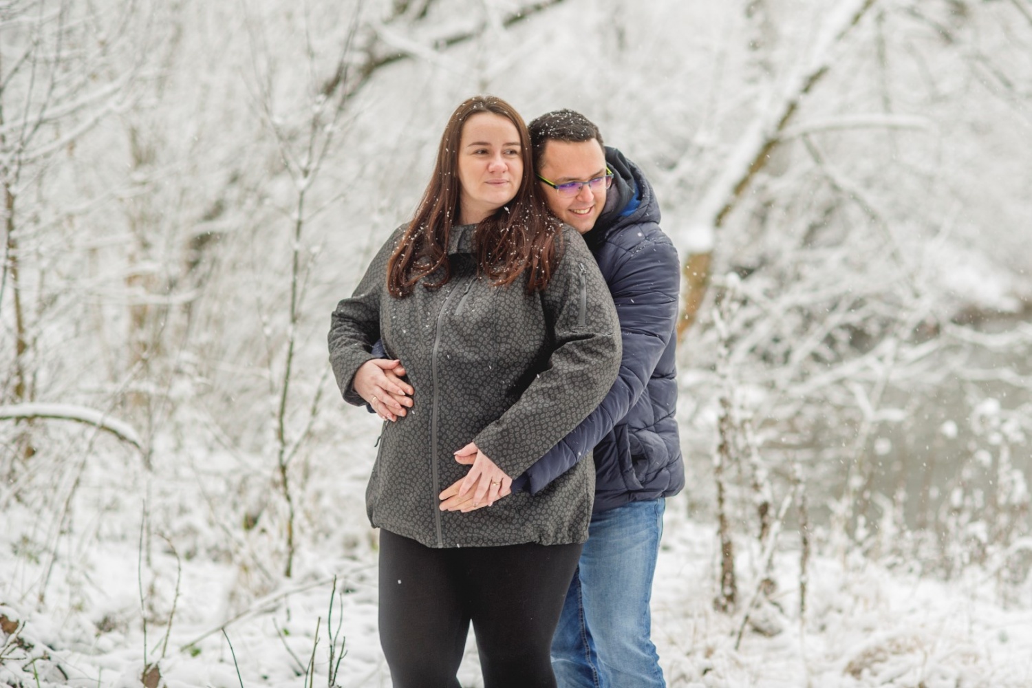 http://www.fotoz.sk/images/gallery-47/normal/teli-kismama-fotozas_kismama-fotok_winter-pregnacy-photo_fotenie-tehuliek_winter-maternity-foto_teli-kismama_tehulka_tehulka-foto_zimne-fotenie_kreativ-kismama-fotozas_045.jpg