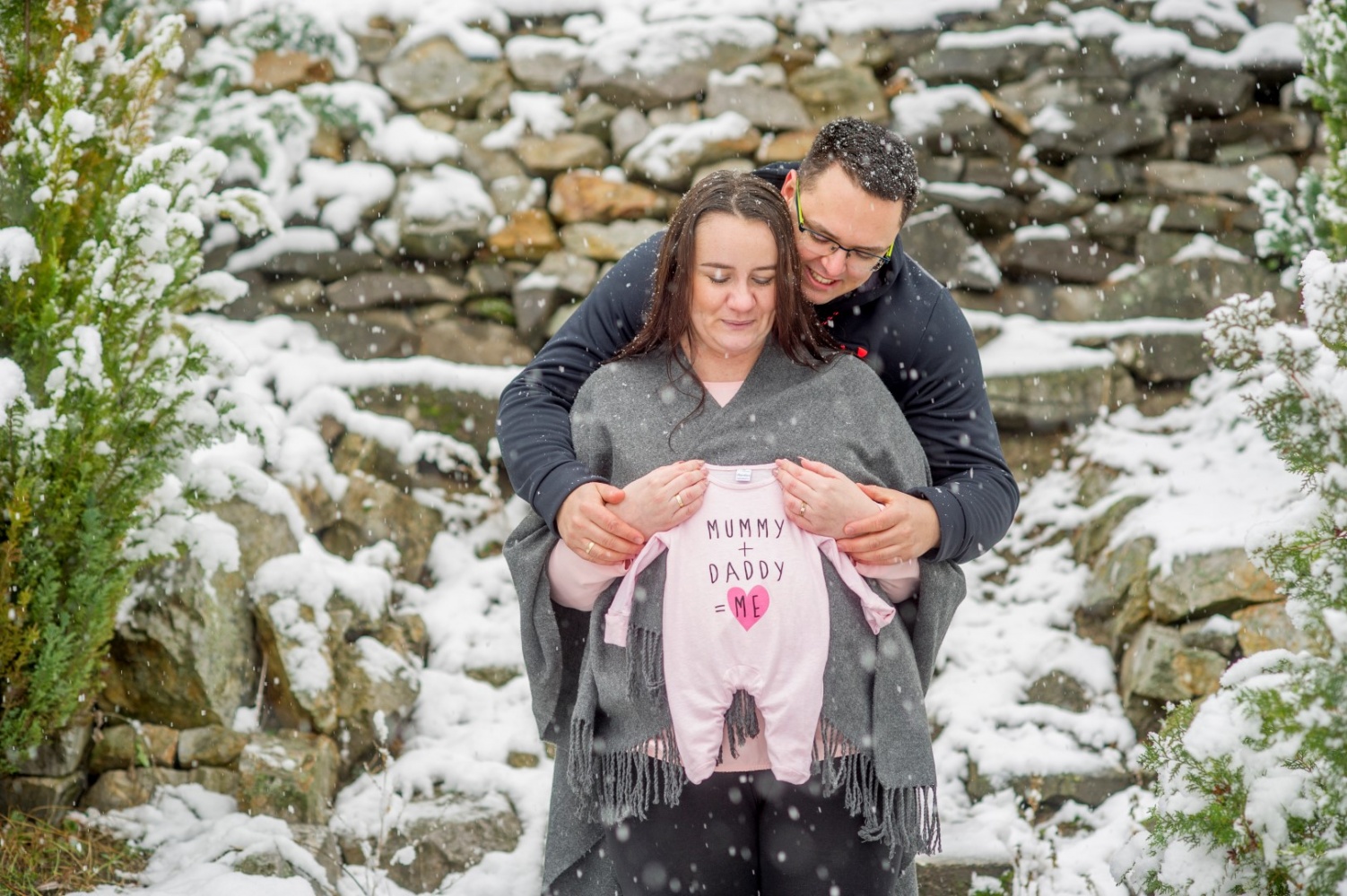 http://www.fotoz.sk/images/gallery-47/normal/teli-kismama-fotozas_kismama-fotok_winter-pregnacy-photo_fotenie-tehuliek_winter-maternity-foto_teli-kismama_tehulka_tehulka-foto_zimne-fotenie_kreativ-kismama-fotozas_050.jpg