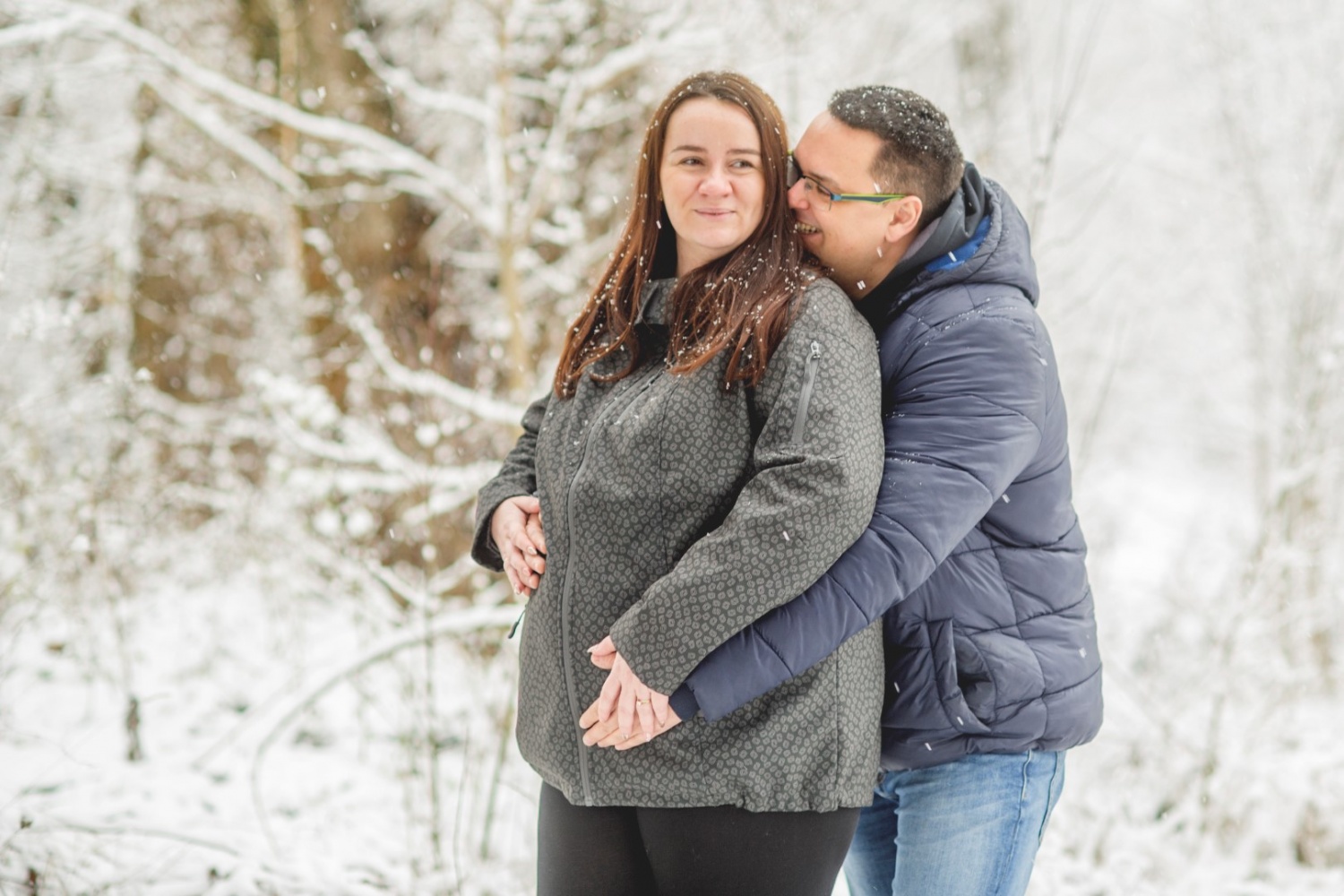 http://www.fotoz.sk/images/gallery-47/normal/teli-kismama-fotozas_kismama-fotok_winter-pregnacy-photo_fotenie-tehuliek_winter-maternity-foto_teli-kismama_tehulka_tehulka-foto_zimne-fotenie_kreativ-kismama-fotozas_057.jpg