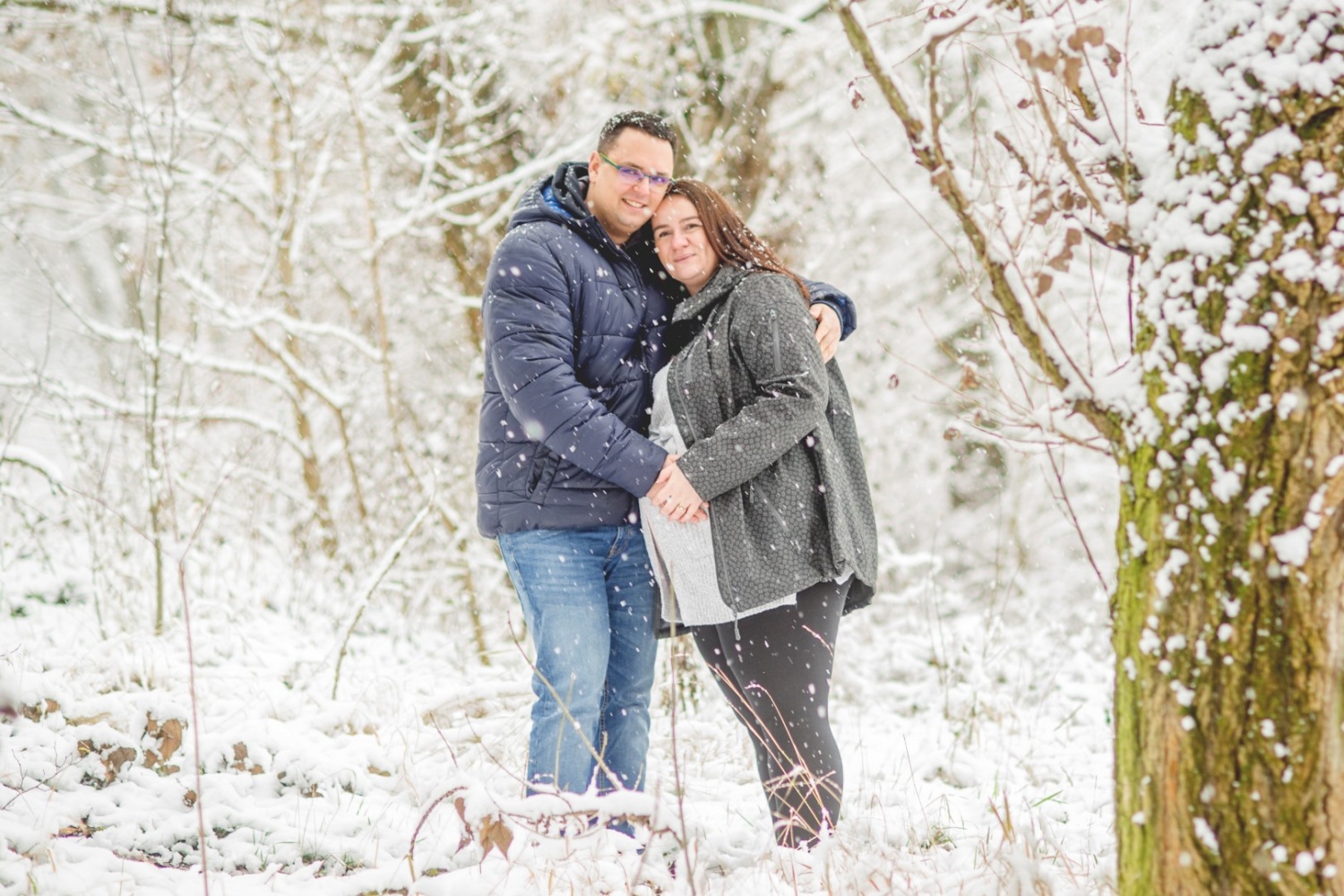 http://www.fotoz.sk/images/gallery-47/normal/teli-kismama-fotozas_kismama-fotok_winter-pregnacy-photo_fotenie-tehuliek_winter-maternity-foto_teli-kismama_tehulka_tehulka-foto_zimne-fotenie_kreativ-kismama-fotozas_058.jpg