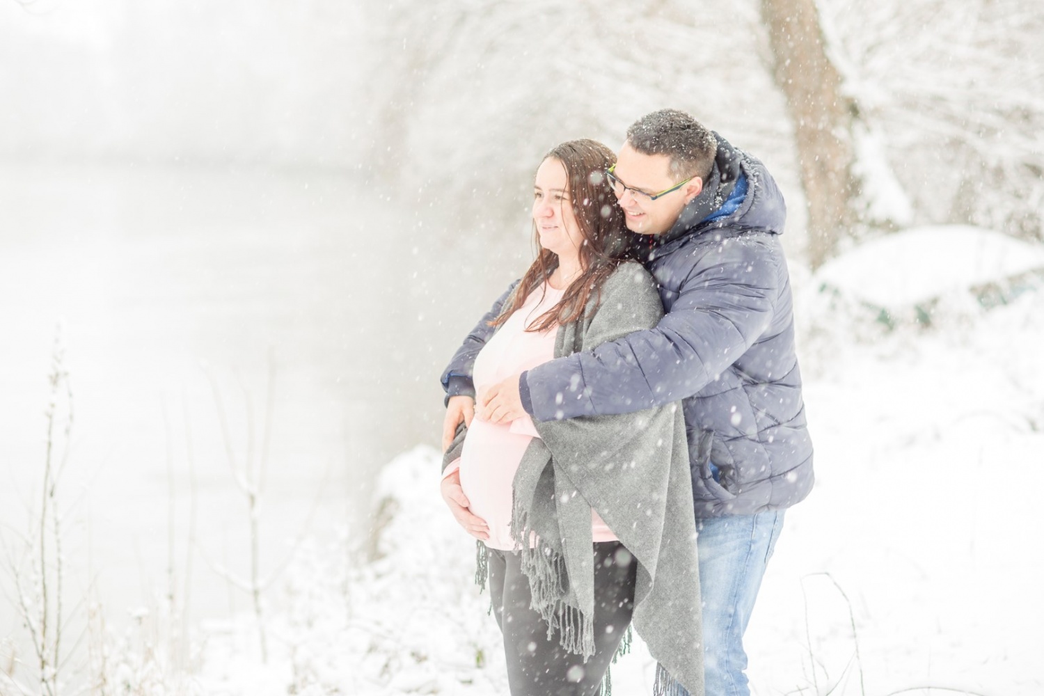 http://www.fotoz.sk/images/gallery-47/normal/teli-kismama-fotozas_kismama-fotok_winter-pregnacy-photo_fotenie-tehuliek_winter-maternity-foto_teli-kismama_tehulka_tehulka-foto_zimne-fotenie_kreativ-kismama-fotozas_060.jpg