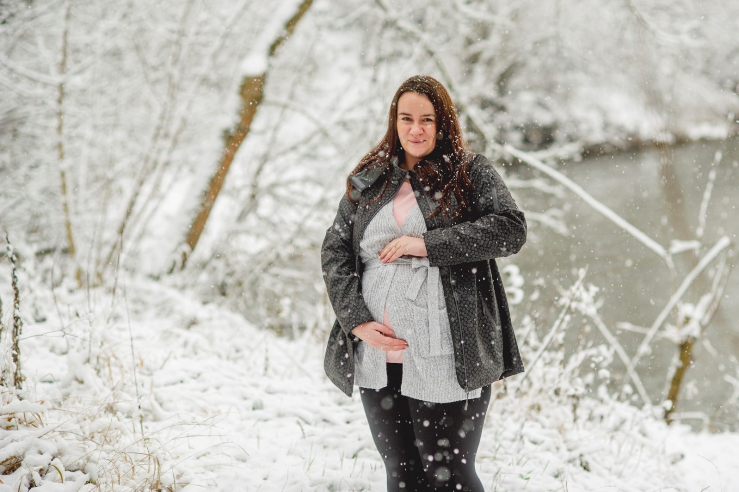 http://www.fotoz.sk/images/gallery-47/normal/teli-kismama-fotozas_kismama-fotok_winter-pregnacy-photo_fotenie-tehuliek_winter-maternity-foto_teli-kismama_tehulka_tehulka-foto_zimne-fotenie_kreativ-kismama-fotozas_062.jpg