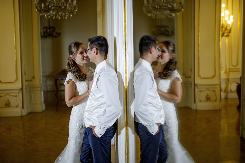 http://www.fotoz.sk/images/gallery-48/normal/eskuvoi-fotos_eskuvoi-fotozas_kreativ-fotozas_eskuvoi-fotos-budapest_eskuvoi-fotos-komarom_menyasszonyi-ruha_juraj-zsok_eskuvoi-kepek_fotozas_szuper-fotos_szabo-ervin-konyvtar_gyonyru-menyasszony303.jpg
